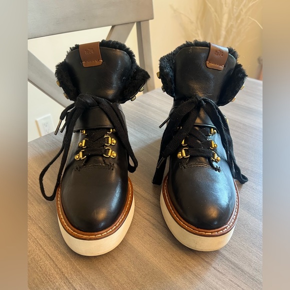 Coach City Hiker. Black Ankle Boots with White Sole.  Used in Great Condition - Picture 1 of 16